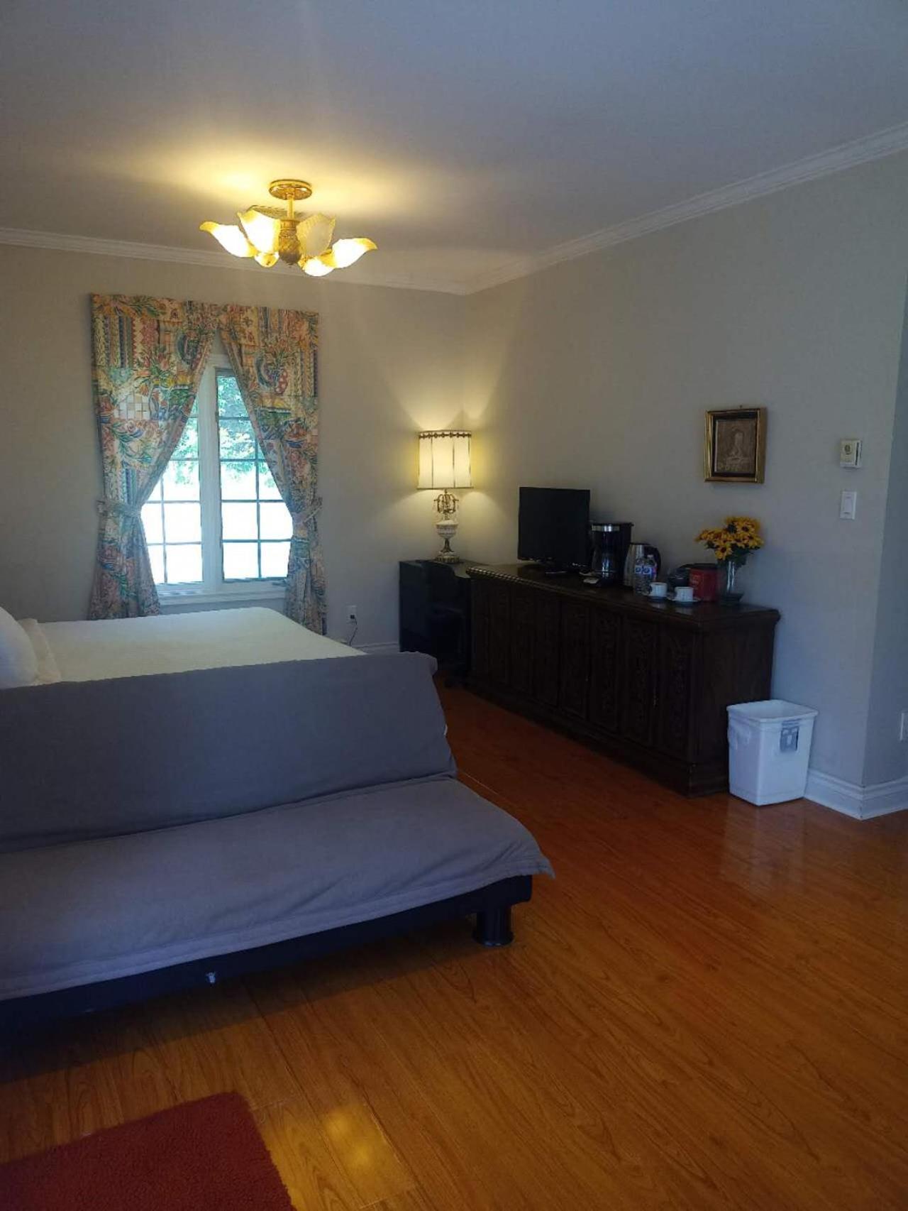 Lakeview Private Suite-Twin Or King Tottenham Exterior foto